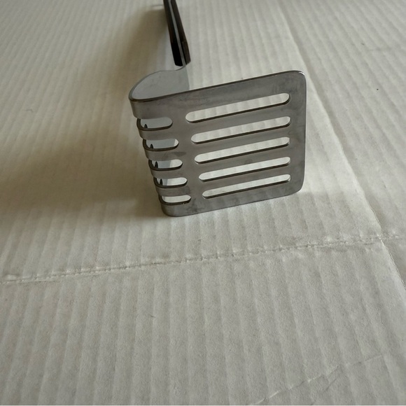 EkcoFind Stainless US A Potato Masher - Picture 5 of 6